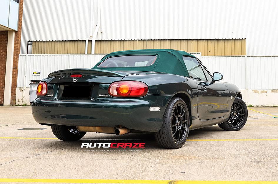 MAZDA-MX5-CHALLENGE-BLACK